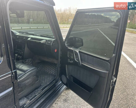 Черный Мерседес Г-Класс, объемом двигателя 5.5 л и пробегом 212 тыс. км за 35000 $, фото 20 на Automoto.ua