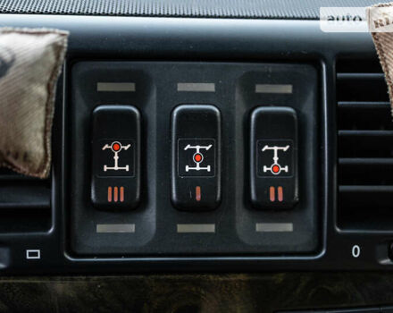 Черный Мерседес Г-Класс, объемом двигателя 5.44 л и пробегом 148 тыс. км за 35500 $, фото 79 на Automoto.ua