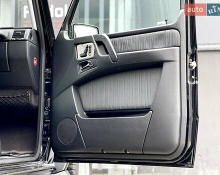 Черный Мерседес Г-Класс, объемом двигателя 5.5 л и пробегом 131 тыс. км за 45000 $, фото 45 на Automoto.ua