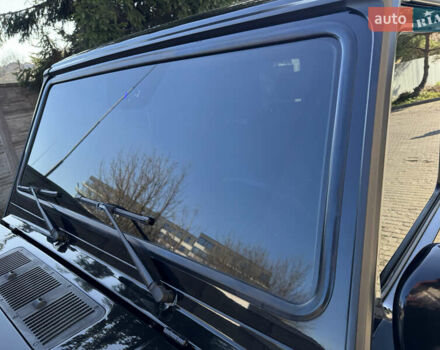 Черный Мерседес Г-Класс, объемом двигателя 4.97 л и пробегом 296 тыс. км за 27900 $, фото 9 на Automoto.ua