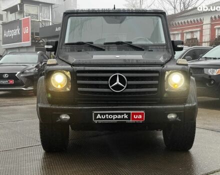 Чорний Мерседес Г-Клас, об'ємом двигуна 5 л та пробігом 98 тис. км за 31690 $, фото 2 на Automoto.ua