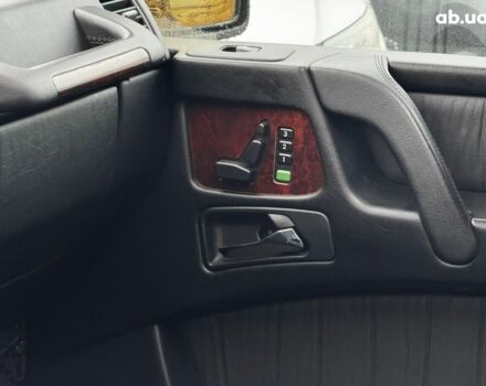 Чорний Мерседес Г-Клас, об'ємом двигуна 5 л та пробігом 98 тис. км за 31690 $, фото 27 на Automoto.ua