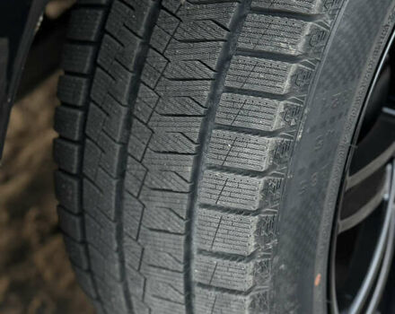 Черный Мерседес Г-Класс, объемом двигателя 4.97 л и пробегом 215 тыс. км за 33800 $, фото 7 на Automoto.ua