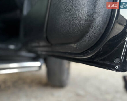 Черный Мерседес Г-Класс, объемом двигателя 4.97 л и пробегом 215 тыс. км за 33800 $, фото 22 на Automoto.ua