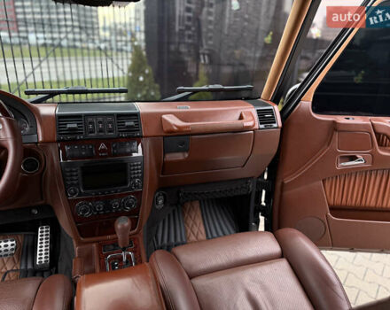 Черный Мерседес Г-Класс, объемом двигателя 5 л и пробегом 210 тыс. км за 29500 $, фото 17 на Automoto.ua