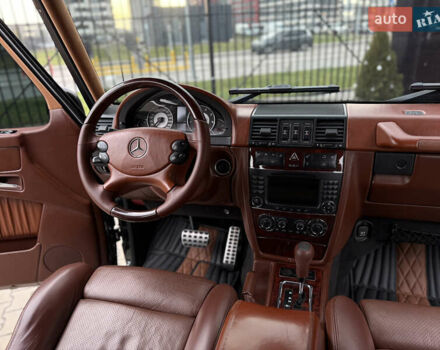 Черный Мерседес Г-Класс, объемом двигателя 5 л и пробегом 210 тыс. км за 29500 $, фото 16 на Automoto.ua