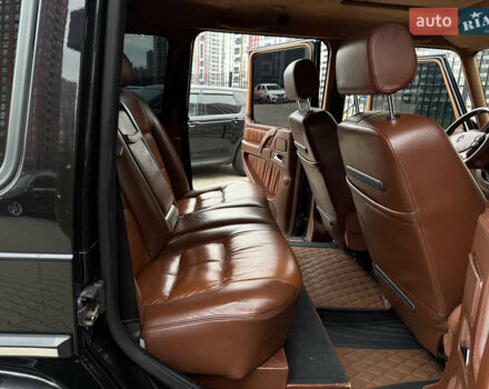 Черный Мерседес Г-Класс, объемом двигателя 5 л и пробегом 210 тыс. км за 29500 $, фото 10 на Automoto.ua