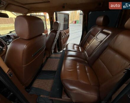 Черный Мерседес Г-Класс, объемом двигателя 5 л и пробегом 225 тыс. км за 38800 $, фото 6 на Automoto.ua