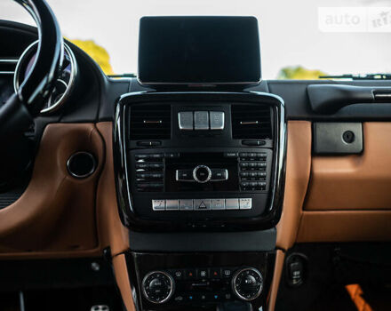 Черный Мерседес Г-Класс, объемом двигателя 5.5 л и пробегом 185 тыс. км за 210000 $, фото 25 на Automoto.ua