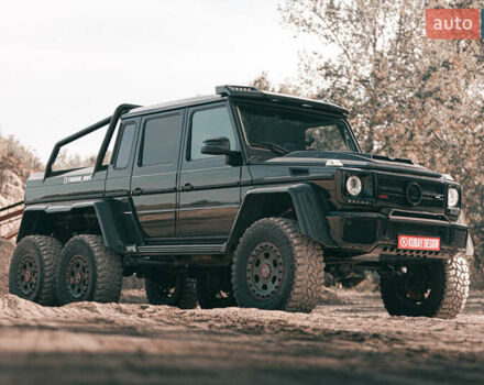 Черный Мерседес Г-Класс, объемом двигателя 5.5 л и пробегом 185 тыс. км за 210000 $, фото 5 на Automoto.ua