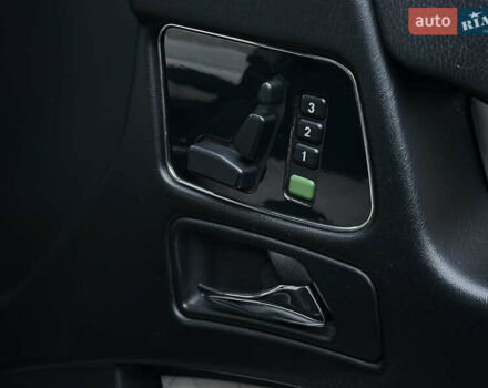 Чорний Мерседес Г-Клас, об'ємом двигуна 5.5 л та пробігом 176 тис. км за 37900 $, фото 49 на Automoto.ua