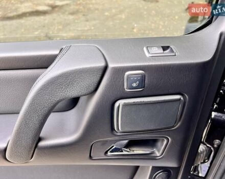 Черный Мерседес Г-Класс, объемом двигателя 4 л и пробегом 123 тыс. км за 67777 $, фото 24 на Automoto.ua