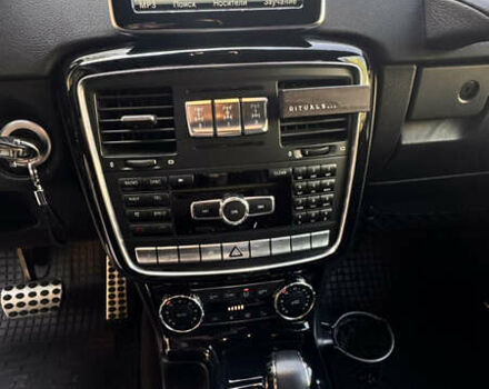 Чорний Мерседес Г-Клас, об'ємом двигуна 2.99 л та пробігом 206 тис. км за 60000 $, фото 18 на Automoto.ua