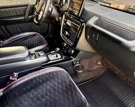 Чорний Мерседес Г-Клас, об'ємом двигуна 2.99 л та пробігом 206 тис. км за 60000 $, фото 19 на Automoto.ua