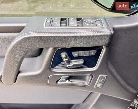 Черный Мерседес Г-Класс, объемом двигателя 4 л и пробегом 123 тыс. км за 67777 $, фото 17 на Automoto.ua