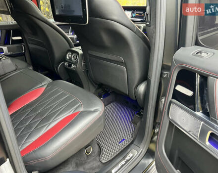 Черный Мерседес Г-Класс, объемом двигателя 4 л и пробегом 66 тыс. км за 169000 $, фото 185 на Automoto.ua