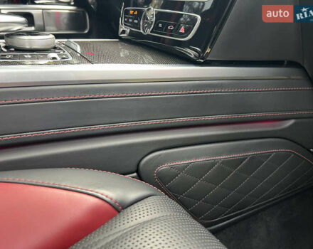 Черный Мерседес Г-Класс, объемом двигателя 4 л и пробегом 66 тыс. км за 169000 $, фото 226 на Automoto.ua