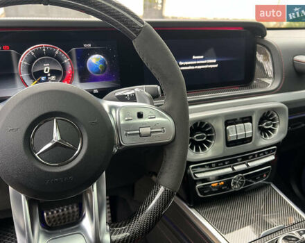 Черный Мерседес Г-Класс, объемом двигателя 4 л и пробегом 66 тыс. км за 169000 $, фото 146 на Automoto.ua