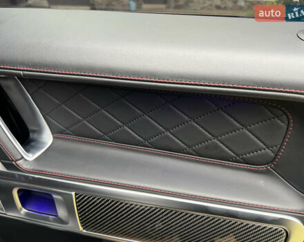 Черный Мерседес Г-Класс, объемом двигателя 4 л и пробегом 66 тыс. км за 169000 $, фото 188 на Automoto.ua