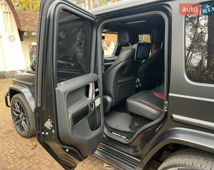 Черный Мерседес Г-Класс, объемом двигателя 4 л и пробегом 66 тыс. км за 169000 $, фото 162 на Automoto.ua