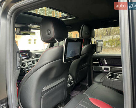 Черный Мерседес Г-Класс, объемом двигателя 4 л и пробегом 66 тыс. км за 169000 $, фото 105 на Automoto.ua