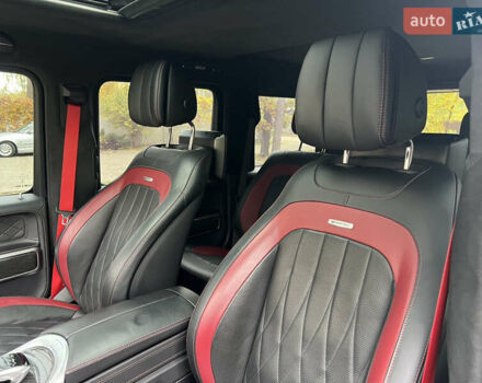 Черный Мерседес Г-Класс, объемом двигателя 4 л и пробегом 66 тыс. км за 169000 $, фото 124 на Automoto.ua