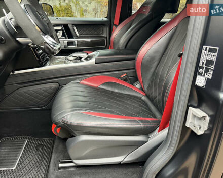 Черный Мерседес Г-Класс, объемом двигателя 4 л и пробегом 66 тыс. км за 169000 $, фото 116 на Automoto.ua