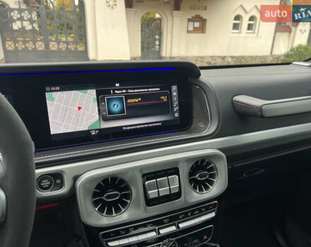 Черный Мерседес Г-Класс, объемом двигателя 4 л и пробегом 66 тыс. км за 169000 $, фото 153 на Automoto.ua