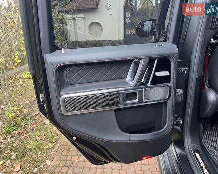 Черный Мерседес Г-Класс, объемом двигателя 4 л и пробегом 66 тыс. км за 169000 $, фото 163 на Automoto.ua