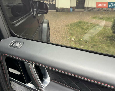 Черный Мерседес Г-Класс, объемом двигателя 4 л и пробегом 66 тыс. км за 169000 $, фото 189 на Automoto.ua