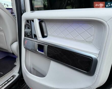 Черный Мерседес Г-Класс, объемом двигателя 3.98 л и пробегом 49 тыс. км за 189999 $, фото 122 на Automoto.ua