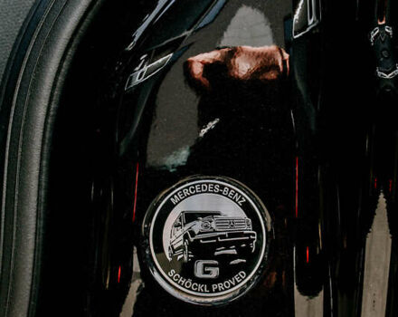 Черный Мерседес Г-Класс, объемом двигателя 3.98 л и пробегом 14 тыс. км за 247000 $, фото 16 на Automoto.ua