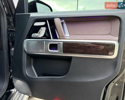 Чорний Мерседес Г-Клас, об'ємом двигуна 3.98 л та пробігом 48 тис. км за 168800 $, фото 55 на Automoto.ua
