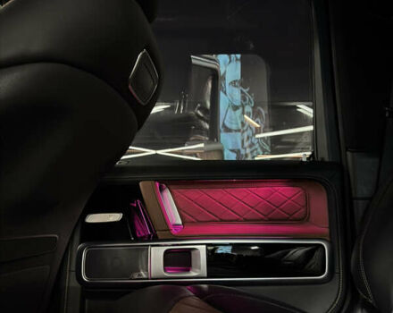 Чорний Мерседес Г-Клас, об'ємом двигуна 3.98 л та пробігом 43 тис. км за 210000 $, фото 21 на Automoto.ua