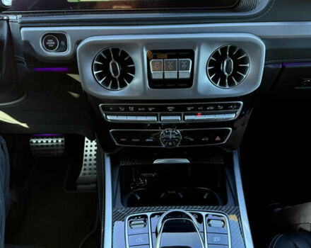 Черный Мерседес Г-Класс, объемом двигателя 3.98 л и пробегом 30 тыс. км за 220000 $, фото 5 на Automoto.ua