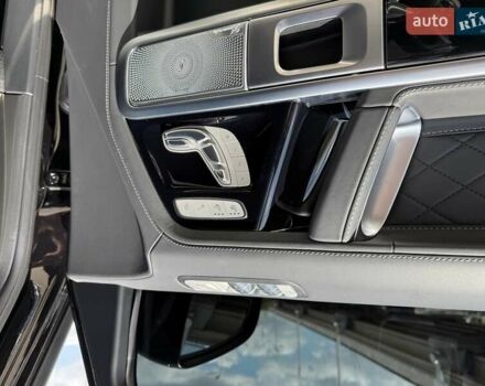 Черный Мерседес Г-Класс, объемом двигателя 3.98 л и пробегом 28 тыс. км за 238000 $, фото 11 на Automoto.ua