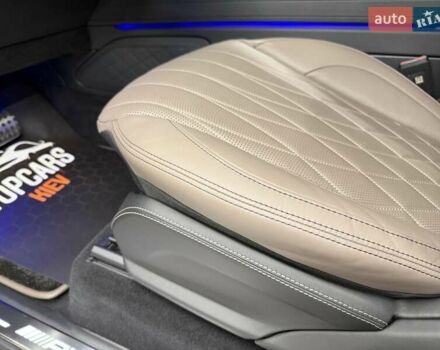 Чорний Мерседес Г-Клас, об'ємом двигуна 3.98 л та пробігом 2 тис. км за 270000 $, фото 39 на Automoto.ua