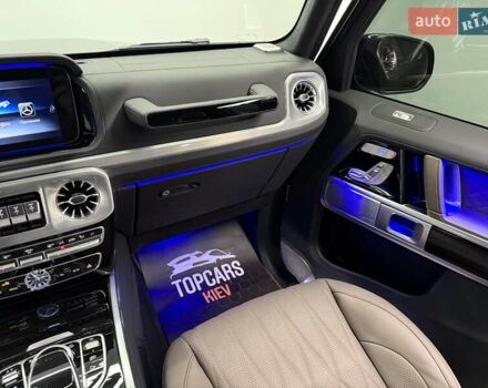 Чорний Мерседес Г-Клас, об'ємом двигуна 3.98 л та пробігом 2 тис. км за 270000 $, фото 71 на Automoto.ua