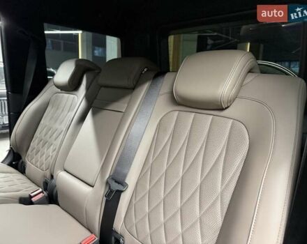 Чорний Мерседес Г-Клас, об'ємом двигуна 3.98 л та пробігом 2 тис. км за 270000 $, фото 49 на Automoto.ua