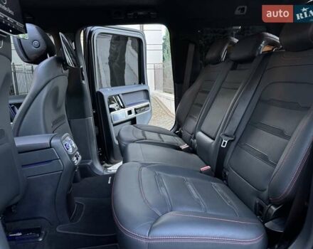 Черный Мерседес Г-Класс, объемом двигателя 4 л и пробегом 87 тыс. км за 230000 $, фото 76 на Automoto.ua