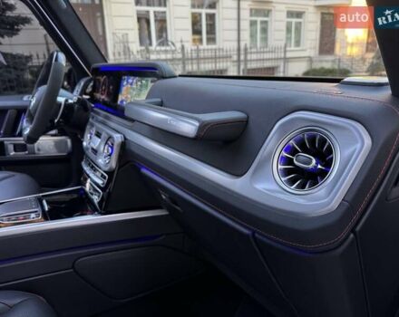 Черный Мерседес Г-Класс, объемом двигателя 4 л и пробегом 87 тыс. км за 230000 $, фото 60 на Automoto.ua