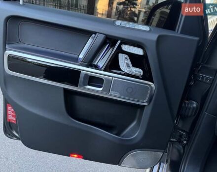 Черный Мерседес Г-Класс, объемом двигателя 4 л и пробегом 87 тыс. км за 230000 $, фото 36 на Automoto.ua