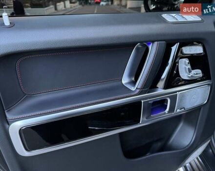 Черный Мерседес Г-Класс, объемом двигателя 4 л и пробегом 87 тыс. км за 230000 $, фото 37 на Automoto.ua