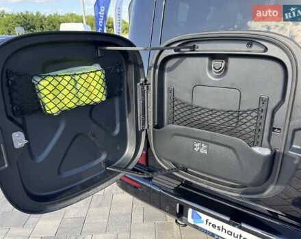 Чорний Мерседес Г-Клас, об'ємом двигуна 0 л та пробігом 16 тис. км за 179000 $, фото 36 на Automoto.ua