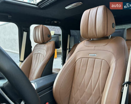 Чорний Мерседес Г-Клас, об'ємом двигуна 3.98 л та пробігом 23 тис. км за 325000 $, фото 46 на Automoto.ua