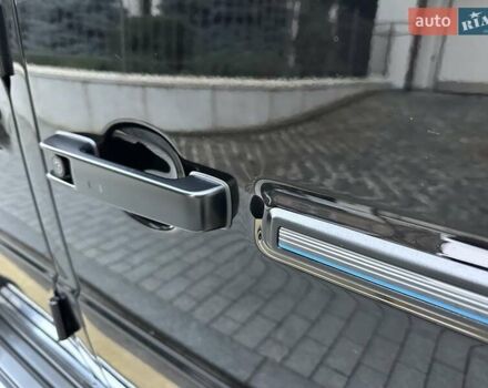 Чорний Мерседес Г-Клас, об'ємом двигуна 0 л та пробігом 19 тис. км за 169500 $, фото 33 на Automoto.ua