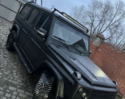 Черный Мерседес Г-Класс, объемом двигателя 5 л и пробегом 140 тыс. км за 13500 $, фото 1 на Automoto.ua