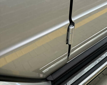 Серый Мерседес Г-Класс, объемом двигателя 4.97 л и пробегом 170 тыс. км за 41000 $, фото 10 на Automoto.ua