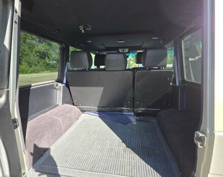 Серый Мерседес Г-Класс, объемом двигателя 4 л и пробегом 262 тыс. км за 29500 $, фото 4 на Automoto.ua