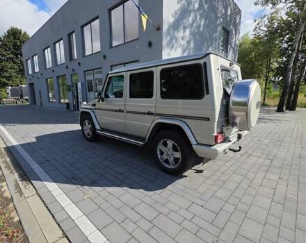 Серый Мерседес Г-Класс, объемом двигателя 4 л и пробегом 262 тыс. км за 29500 $, фото 5 на Automoto.ua